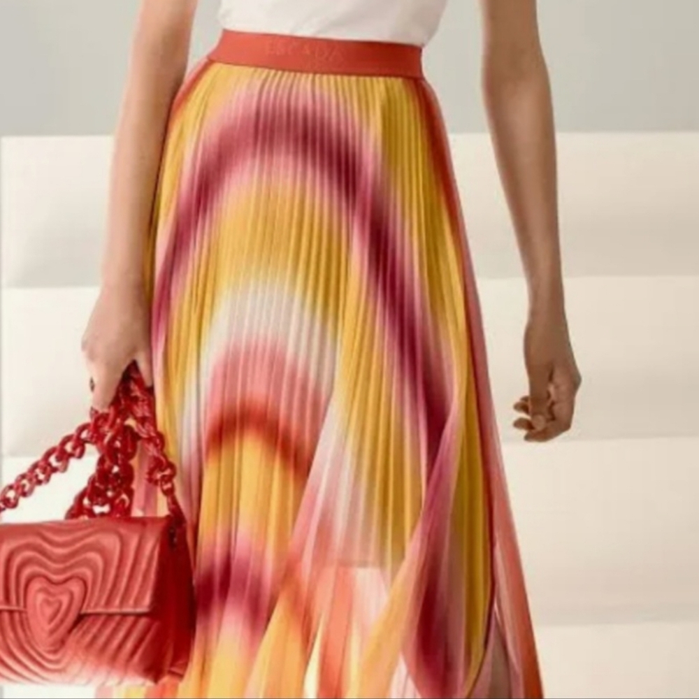 ESCADA Skirt sz 36